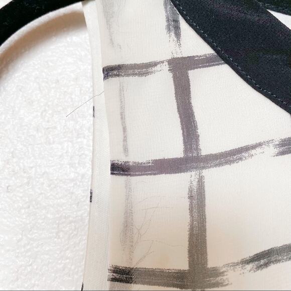 Lush Contrast Crewneck Grid Shift Dress Size Small - Picture 5 of 8